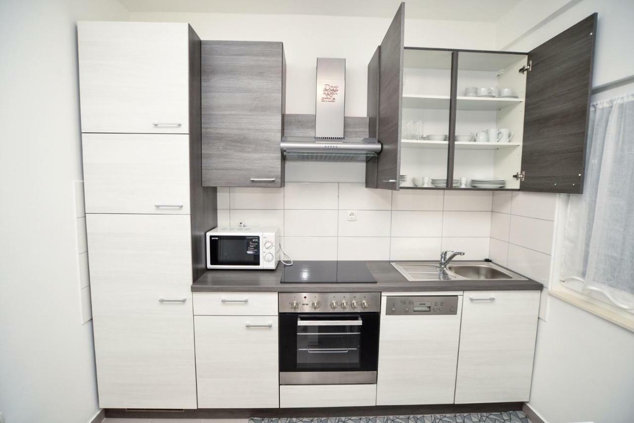 Luxury Apartments Boduja Sukosan Bagian luar foto