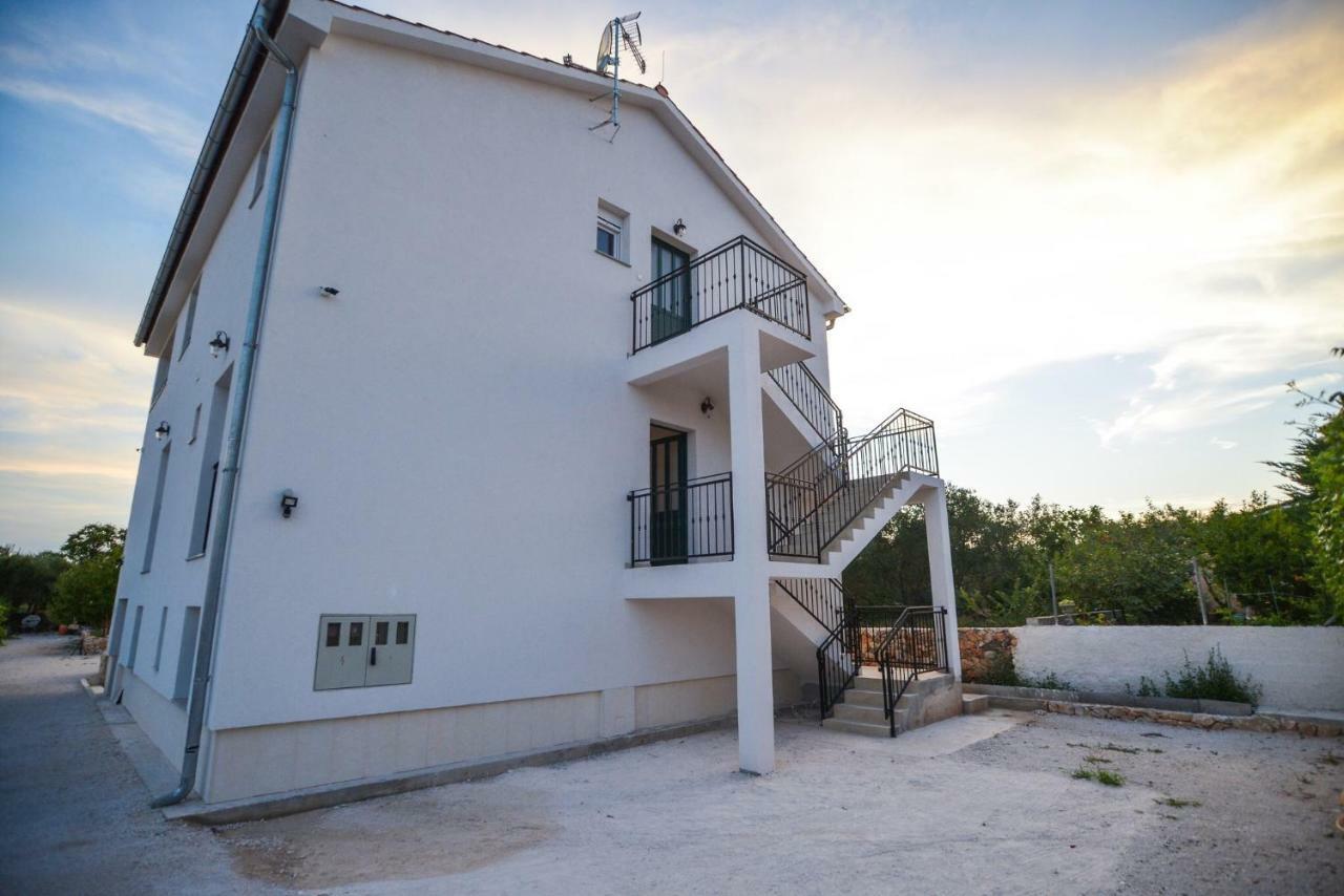 Luxury Apartments Boduja Sukosan Bagian luar foto